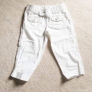 Aeropostale Whit Capris